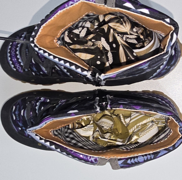 💥Sale💥NU Trendz 7 Lakes Design Ladies Lace Up Boots - Picture 5 of 7